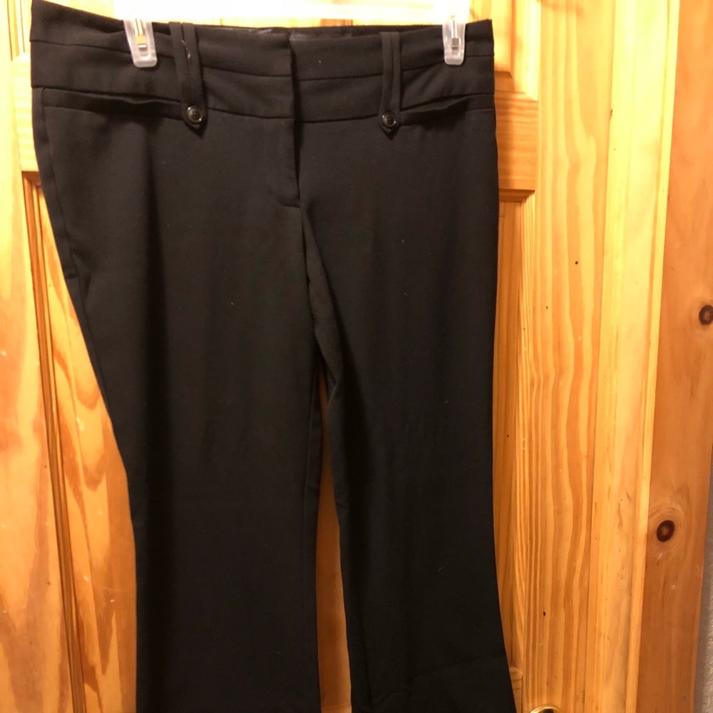 Black Maurice’s slacks